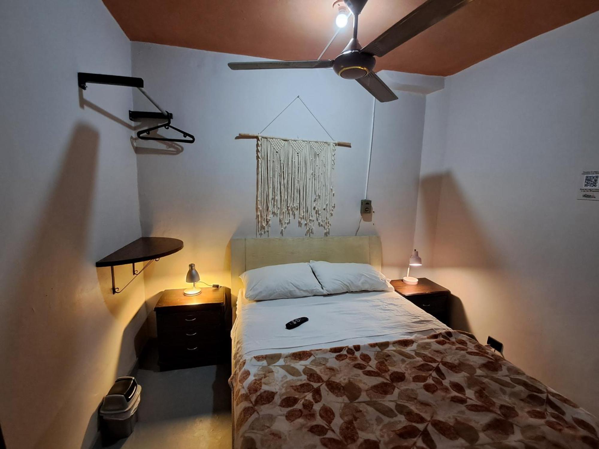 Casa Primavera Hostal Medellin Exterior photo